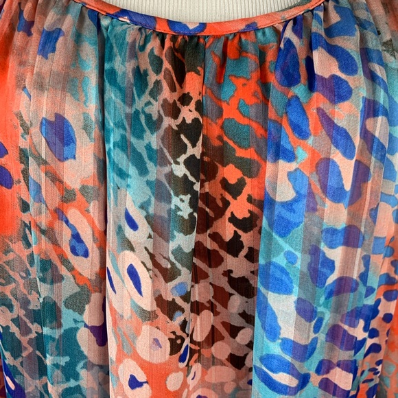 Beautiful printed top by Boston Proper Sz XS - Picture 4 of 7